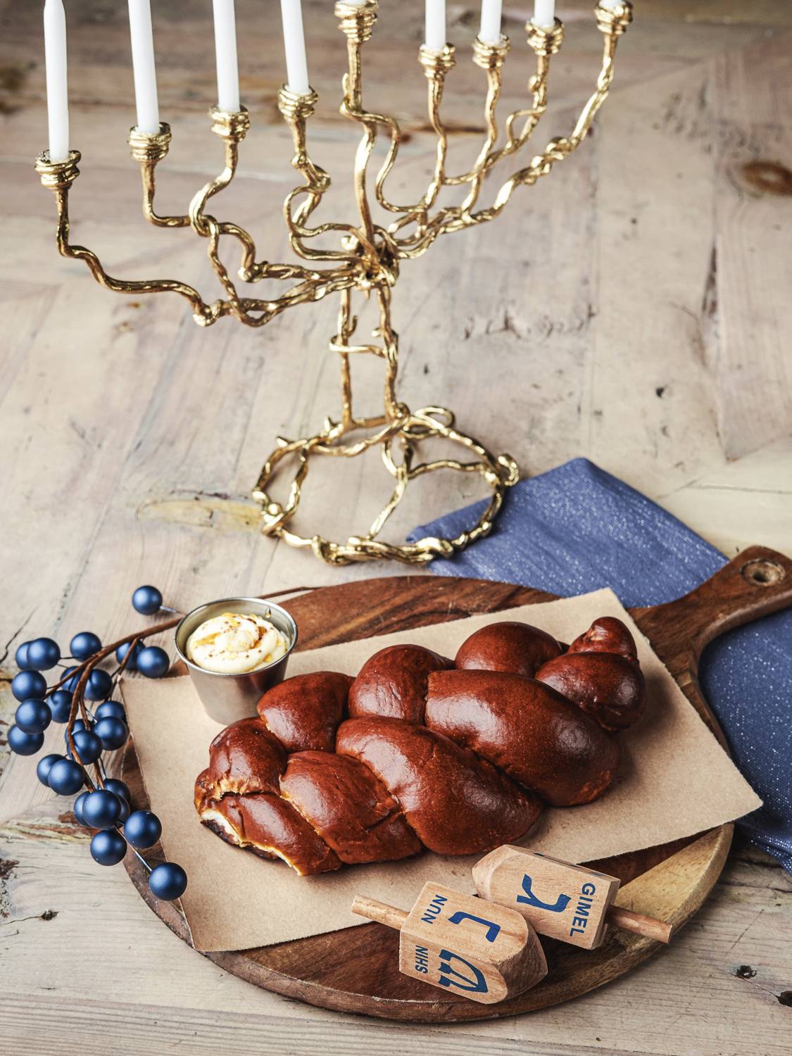 23-lv-hanukkah-bottiglia-challah-bread.jpg