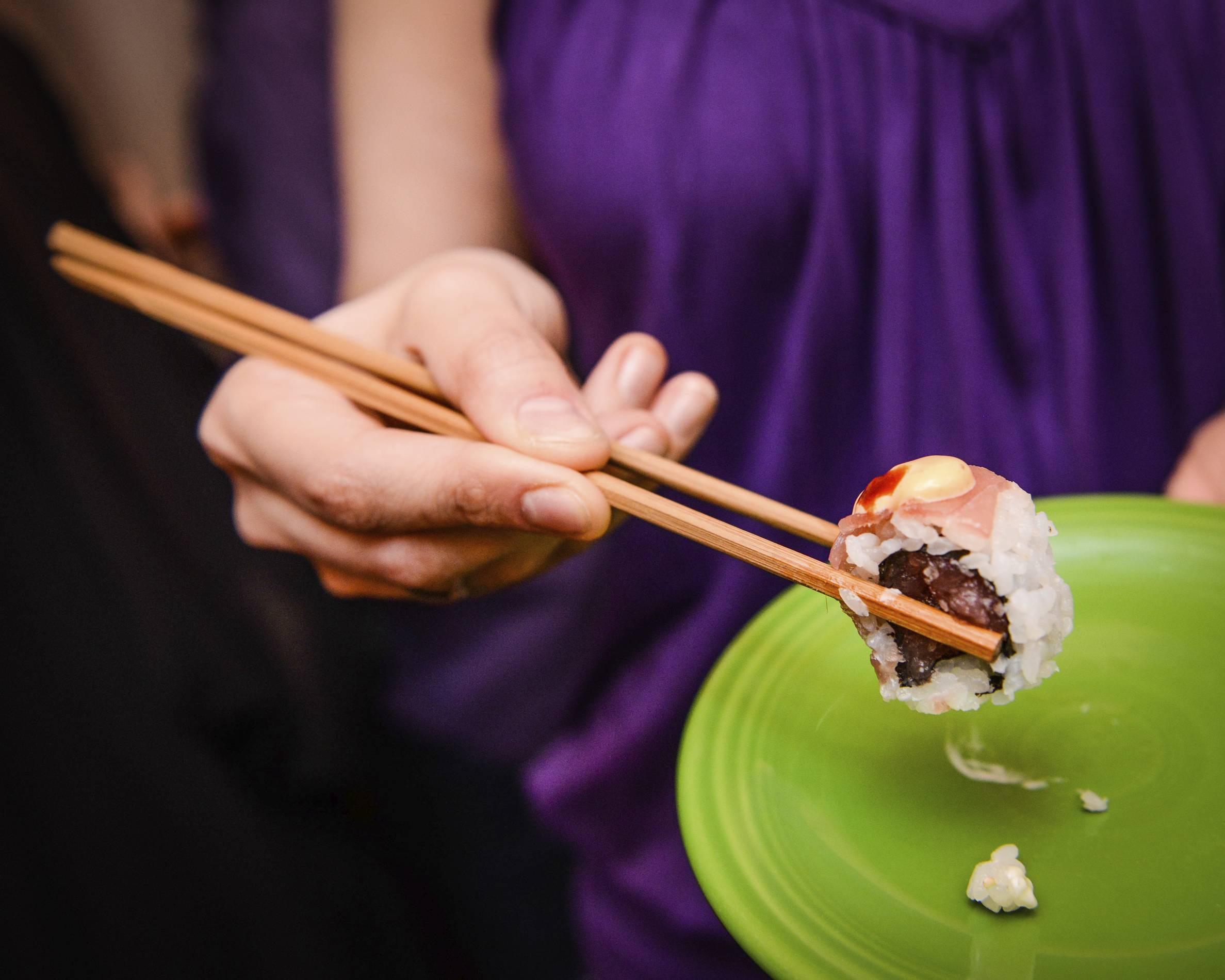 23-lv-sushi-recipe-chopsticks.jpg