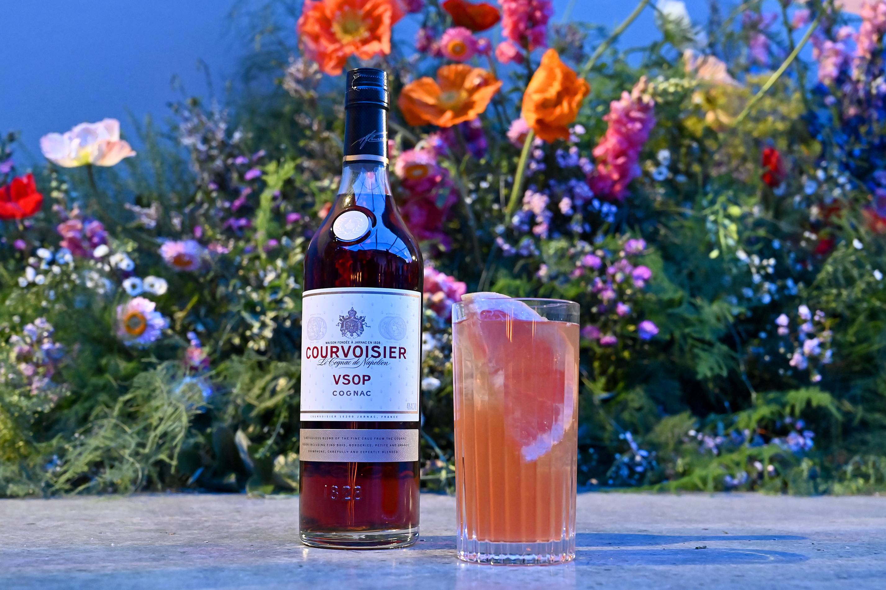 Courvoisier-cocktail-Photo-Credit-Astrid-Stawiarz-Getty-Images.jpg