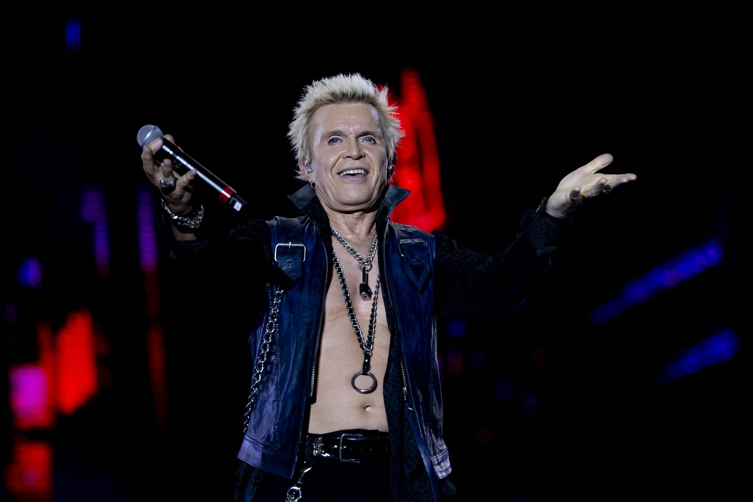 Rocker Billy Idol Heads To The Hoover Dam For An Exclusive Concert