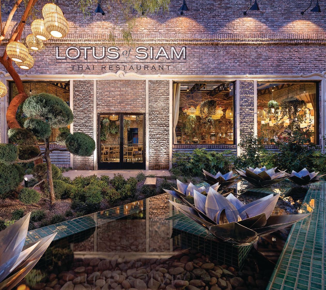 The enchanting exterior of Lotus of Siam at Red
Rock Casino Resort & Spa. PHOTO: COURTESY OF LOTUS OF SIAM SUMMERLIN