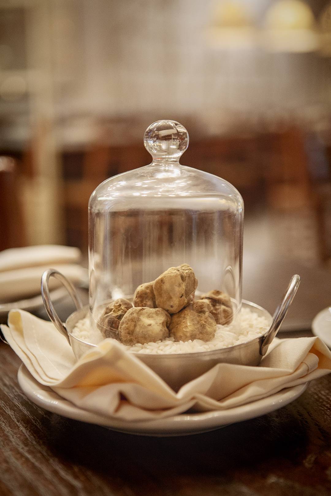 eataly-truffle-jar.jpg