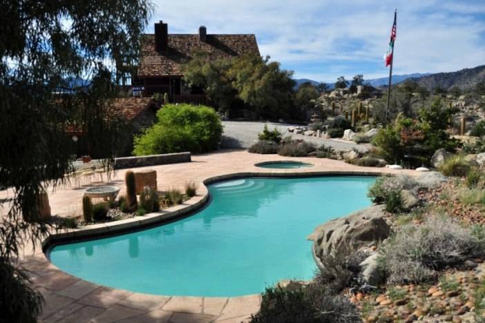 Frank Sinatra Palm Desert House, pool